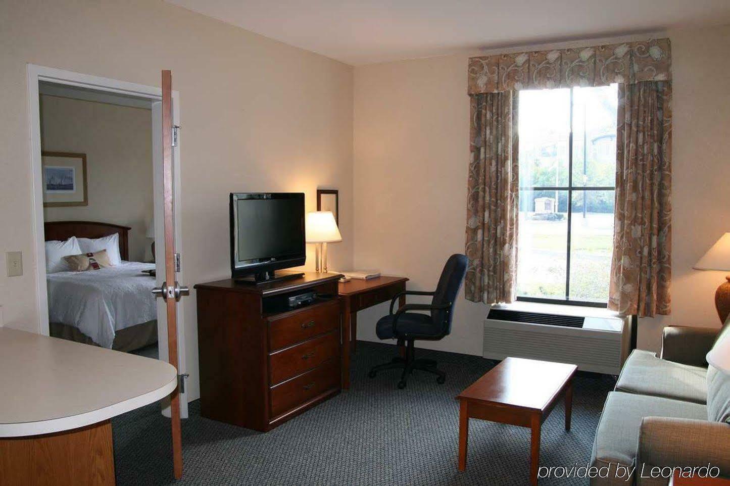 Hampton Inn Charleston-Daniel Island Oda fotoğraf